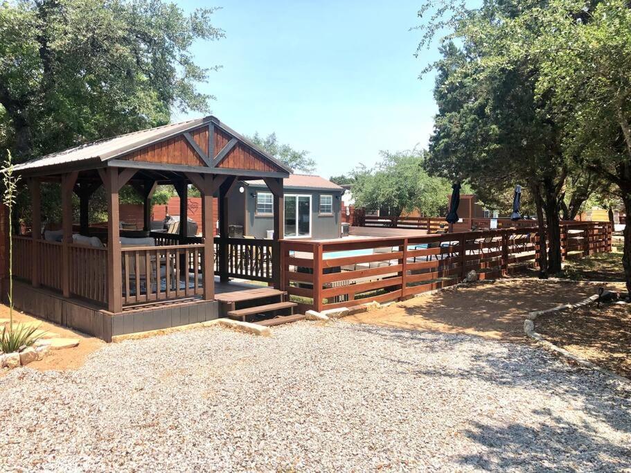 The Bison Cabin - The Cabins At Rim Rock Austin Buitenkant foto